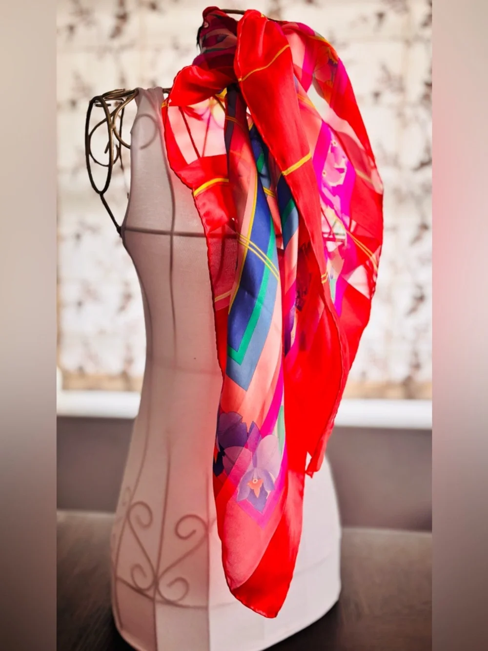 Leonard Paris 100% Silk Orchid Hummingbird Scarf 34x34